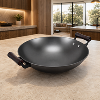 Wok en fer - Double poignée - Couvercle inclus  Wokora